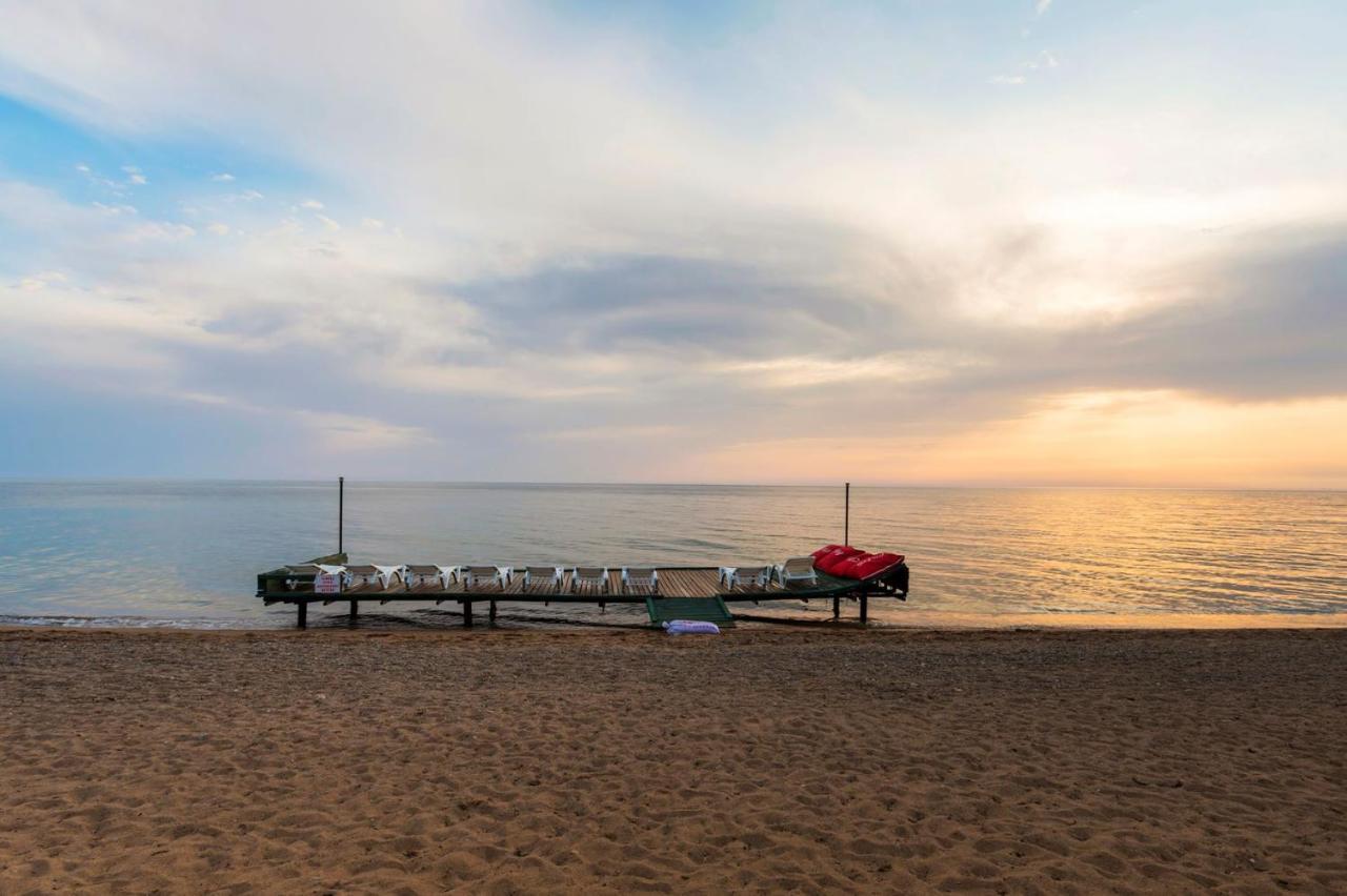 Troas Beach Hotel Tavaklı Zewnętrze zdjęcie